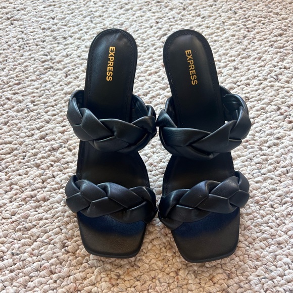 Express Heels NWOT - Picture 2 of 3
